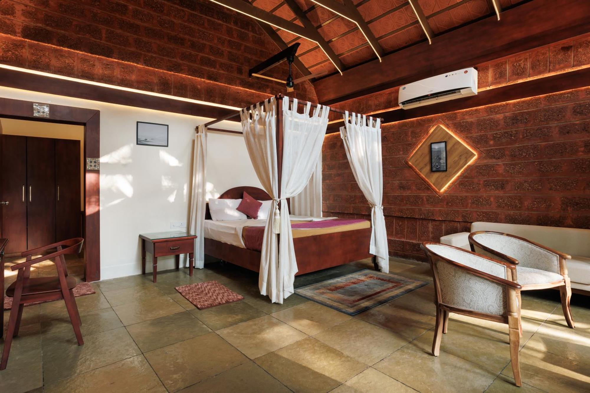 Sai Vishram Beach Resort Bainduru ภายนอก รูปภาพ