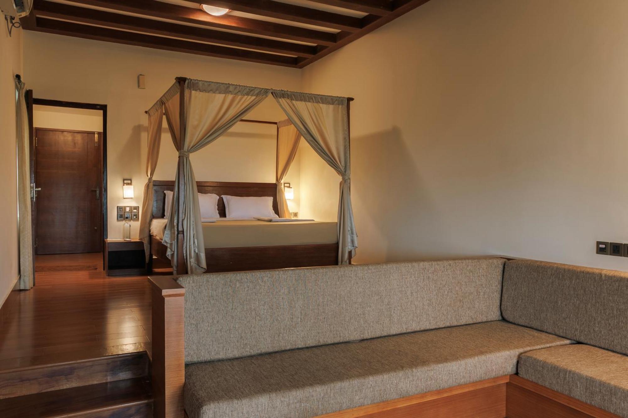 Sai Vishram Beach Resort Bainduru ภายนอก รูปภาพ